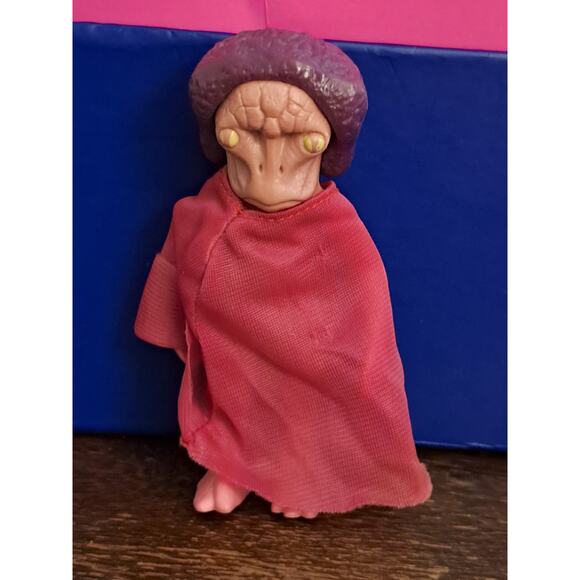 1978 Battlestar Galactica Imperious Leader - Picture 1 of 7